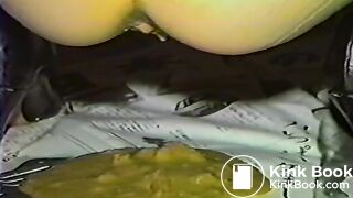 old video of diarreha girl