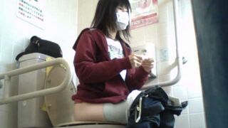 toilet voyeur - video 3