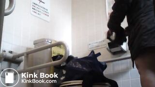 toilet voyeur - video 5
