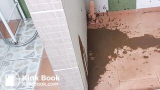 Huge diarrhea fountain