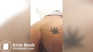 Redbone taking a shit