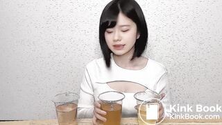 Japanese youtube streamer desperate pee