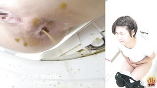 women has a liquid diarrhea