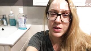 famous girl poop at home in her toilet