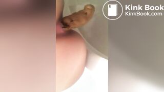 Girl Pooping - video 49