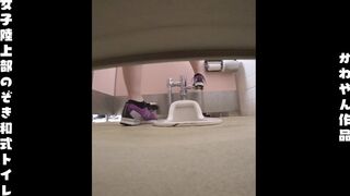 Japanese sports girl toilet voyeyr (scat)