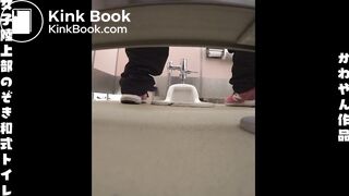 Japanese sports girl toilet voyeyr (scat)