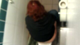 Red hair pooping