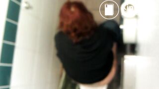 Red hair pooping