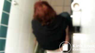 Red hair pooping