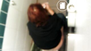 Red hair pooping
