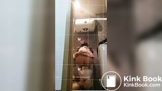 Chinese queen's toilet slave femdom