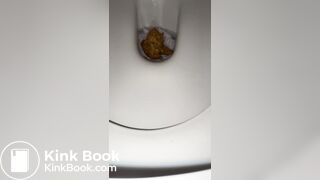 Gf Pooping 03