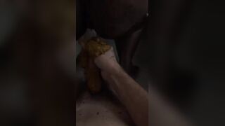 Ebony bbw gassy poop