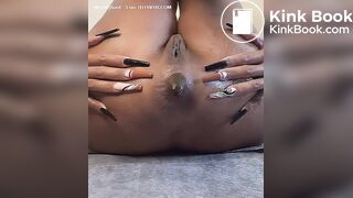Sexy ebony poo