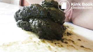 Big creamy green poop