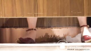 Very cute girl pooping voyuer