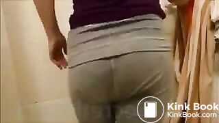 pooping y masturbacion en leggings