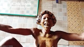 African chick's huge shit