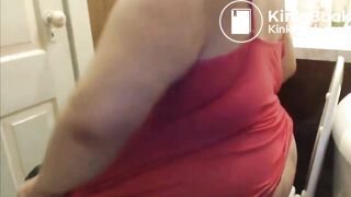 pooping - video 611