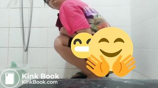 Indonesian girl toilet poop