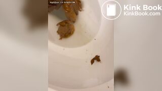 Sexy asshole does hot dumps