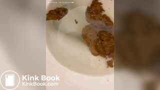 Sexy asshole does hot dumps