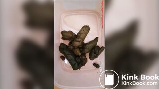 Collecting her poops