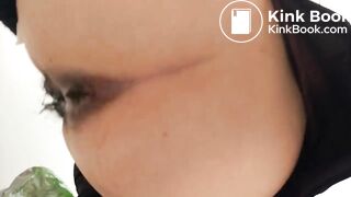 Chinese Lady Shitting