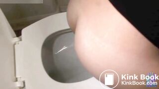 Hot girl nasty toilet turd