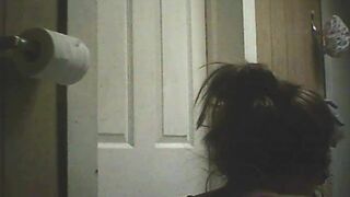 Porn on pooping girlfriend