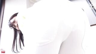 Liquid shit in white jeans