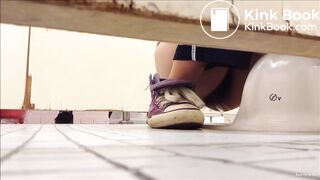 japanese toilet voyeur - video 19