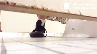 japanese toilet voyeur - video 19