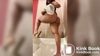 Phat ass Latina soft poops