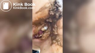 Fake tits Brit pornstar shits herself