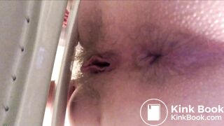 woman poping on toilet - video 4