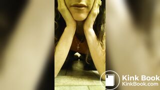 sexy mature woman pooing and peeing - video 2