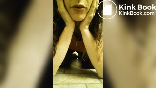 sexy mature woman pooing and peeing - video 2