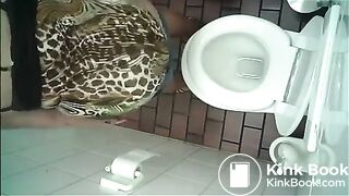 Mature woman shits