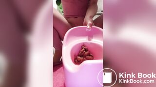 Pink potty poop 4
