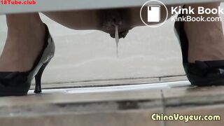 Asian taking a dump with grool Uncensored