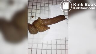 Girl pooping - video 133