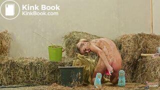 Di Aroused in Dung - scat covered orgasm