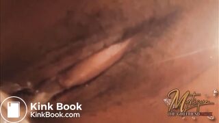 Ebony Queen shits on you