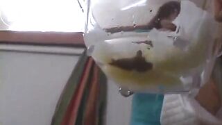 [G*C*D-111] Amateur Nampa Toilet Goes Gaiden Tokyo Mature Woman Defecation