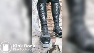 Poops while Streaming