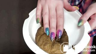 gorgeous and sexy Russian woman poops