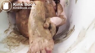 sexy naked Russian pooping and peeing