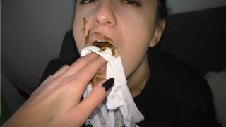 Sucking shitty panties